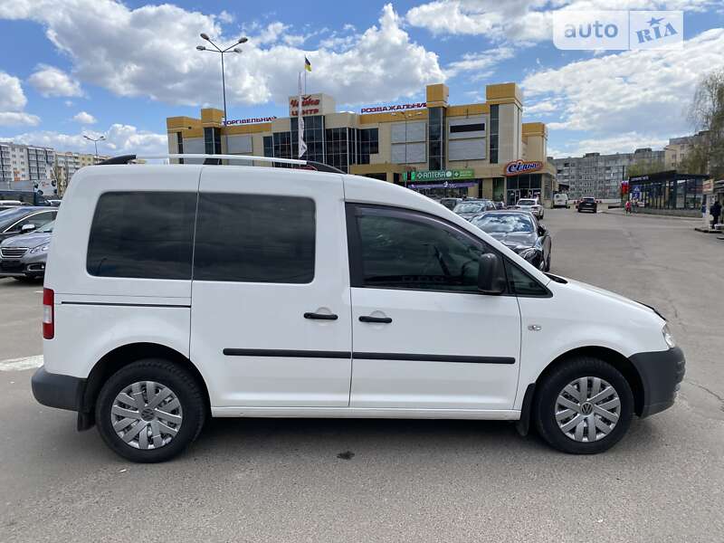 Минивэн Volkswagen Caddy 2010 в Ровно