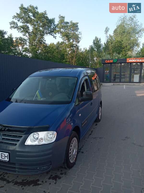 Минивэн Volkswagen Caddy 2010 в 