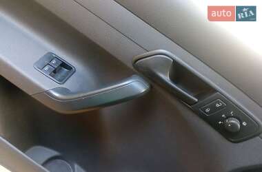 Минивэн Volkswagen Caddy 2011 в 