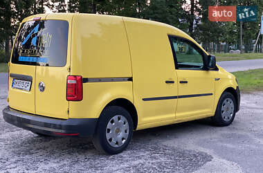 Вантажний фургон Volkswagen Caddy 2016 в Звягелі