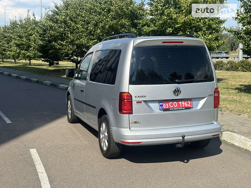 Минивэн Volkswagen Caddy 2016 в Киеве