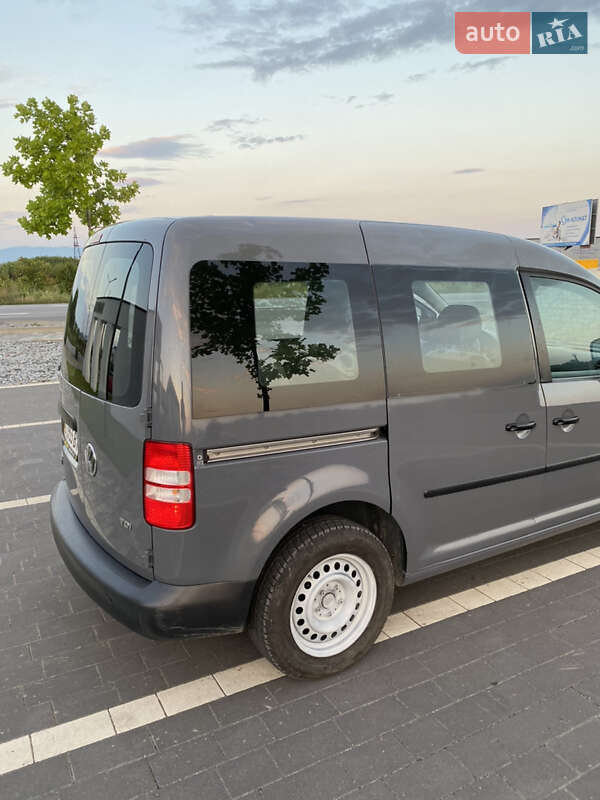 Минивэн Volkswagen Caddy 2012 в Мукачево