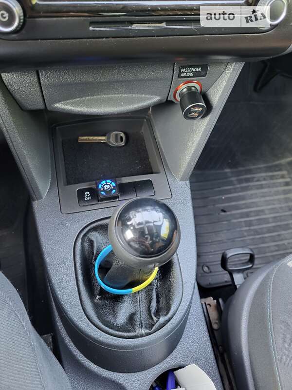 Минивэн Volkswagen Caddy 2012 в Запорожье