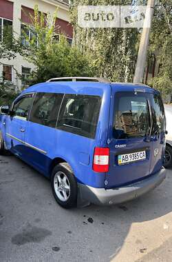 Минивэн Volkswagen Caddy 2010 в 