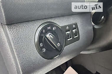 Минивэн Volkswagen Caddy 2011 в 