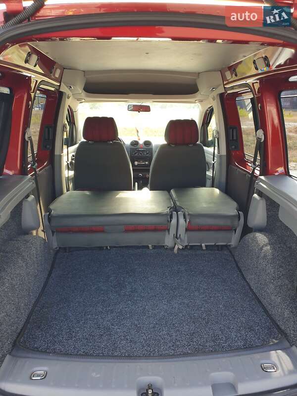 Мінівен Volkswagen Caddy 2006 в Києві
