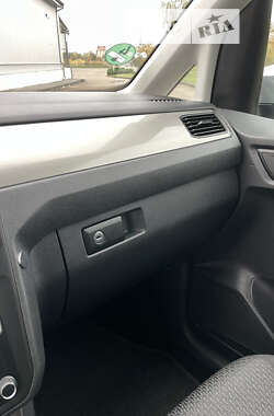 Минивэн Volkswagen Caddy 2016 в 