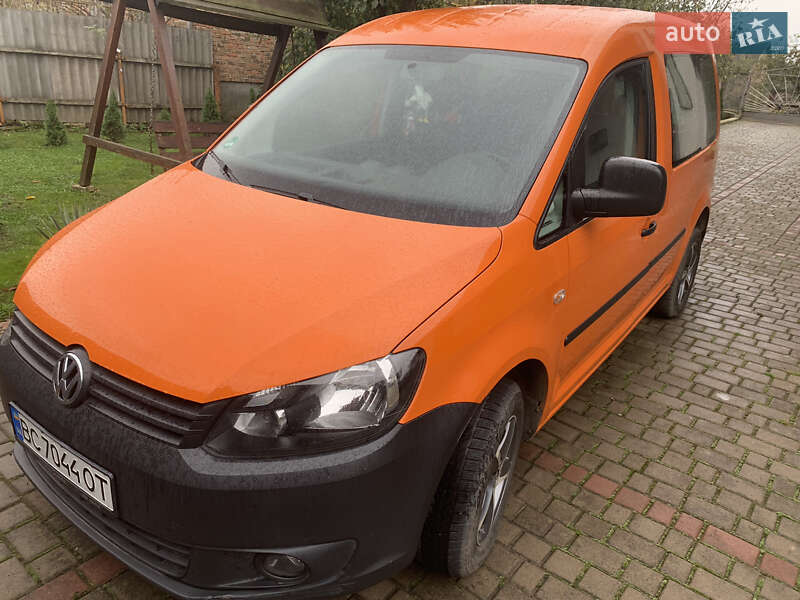 Мінівен Volkswagen Caddy 2015 в Сокалі