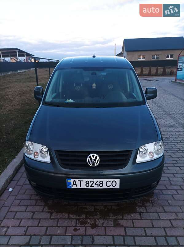 Минивэн Volkswagen Caddy 2010 в Городенке