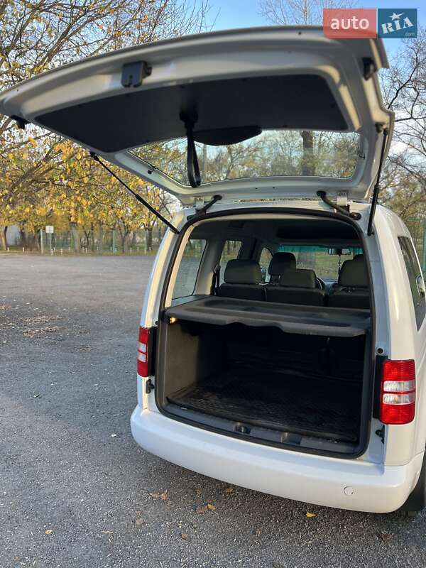 Мінівен Volkswagen Caddy 2013 в Павлограді