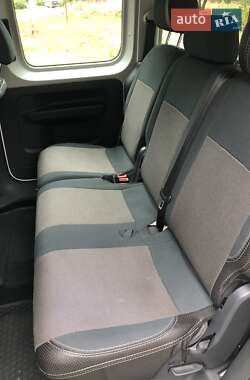 Минивэн Volkswagen Caddy 2013 в Павлограде