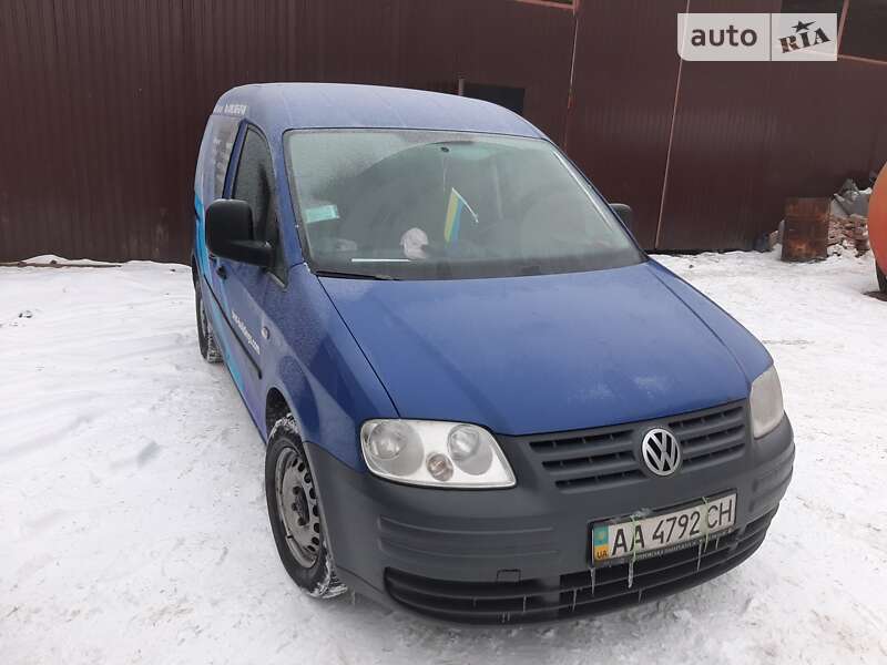 Минивэн Volkswagen Caddy 2010 в Киеве