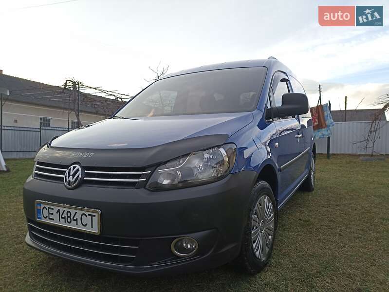 Мінівен Volkswagen Caddy 2011 в Чернівцях