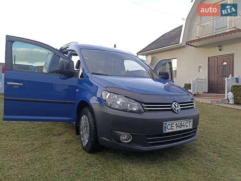 Мінівен Volkswagen Caddy 2011 в Чернівцях