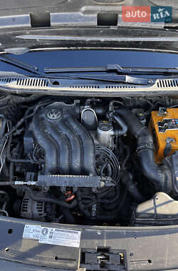 Минивэн Volkswagen Caddy 2012 в 