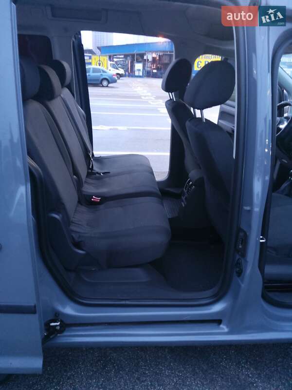 Мінівен Volkswagen Caddy 2013 в Києві