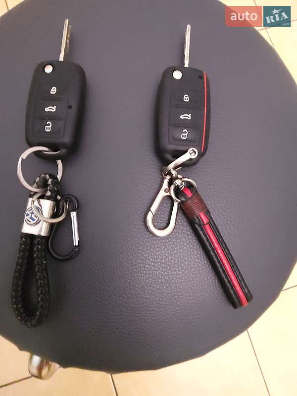 Мінівен Volkswagen Caddy 2013 в Києві