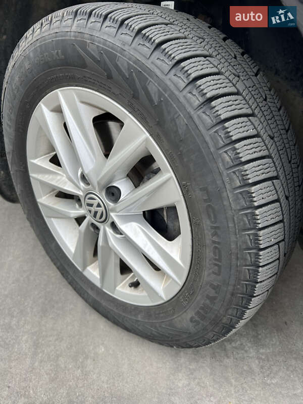 Вантажний фургон Volkswagen Caddy 2018 в Чернівцях