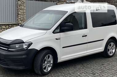 Мінівен Volkswagen Caddy 2015 в Києві