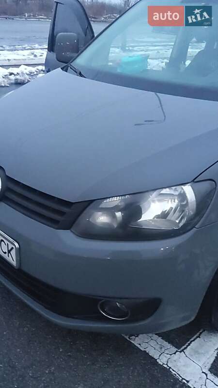 Мінівен Volkswagen Caddy 2013 в Києві