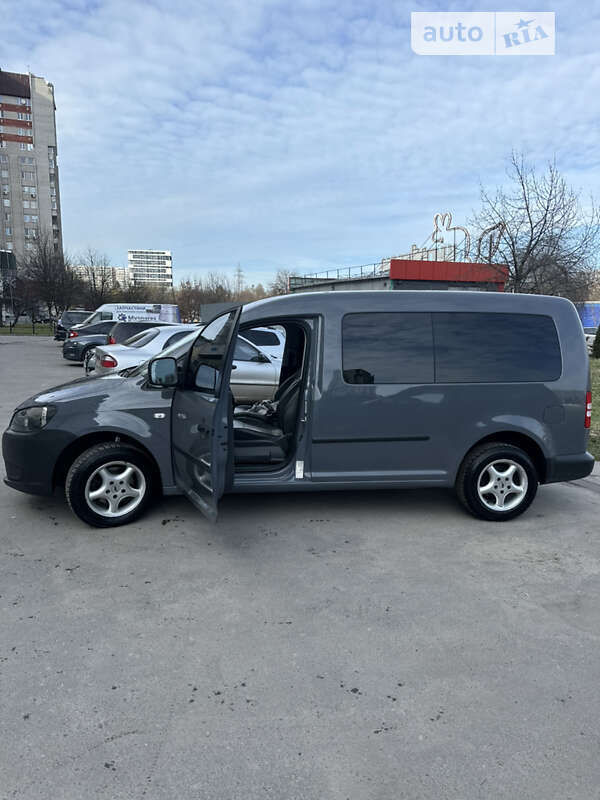 Минивэн Volkswagen Caddy 2012 в Ивано-Франковске
