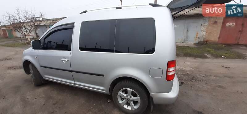 Минивэн Volkswagen Caddy 2011 в Кропивницком