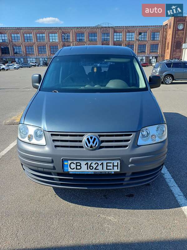 Минивэн Volkswagen Caddy 2008 в Киеве