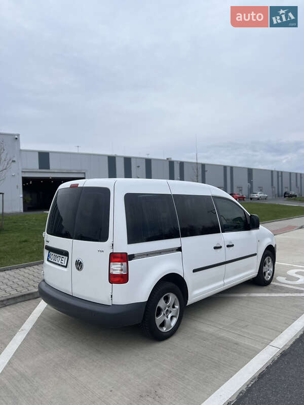 Минивэн Volkswagen Caddy 2008 в Тячеве