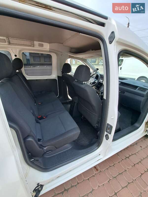 Мінівен Volkswagen Caddy 2016 в Умані