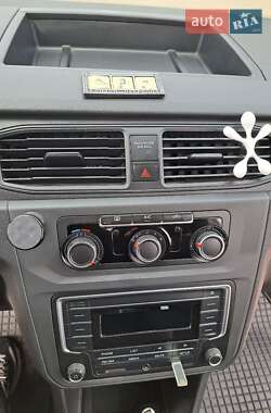 Минивэн Volkswagen Caddy 2016 в 