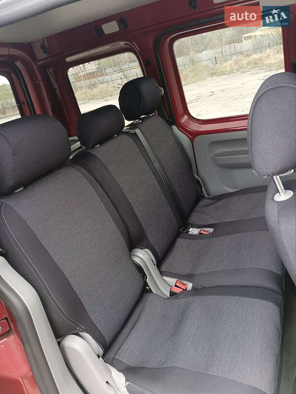 Минивэн Volkswagen Caddy 2005 в Долине фото 5 Минивэн Volkswagen Caddy 2005 в Долине