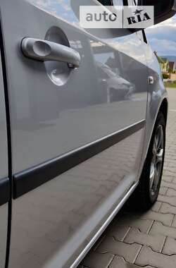 Минивэн Volkswagen Caddy 2014 в Черновцах