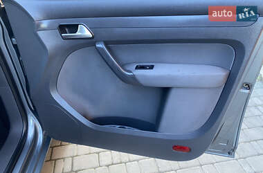 Минивэн Volkswagen Caddy 2012 в 