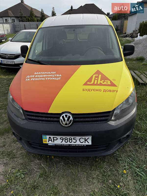 Минивэн Volkswagen Caddy 2015 в Днепре