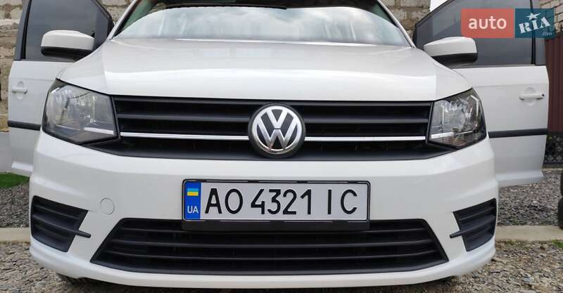 Мінівен Volkswagen Caddy 2017 в Хусті