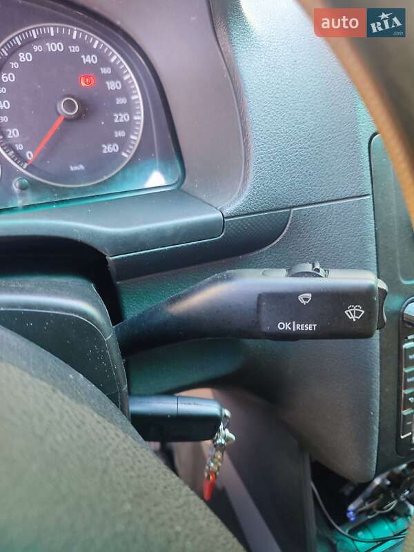 Минивэн Volkswagen Caddy 2008 в Изюме