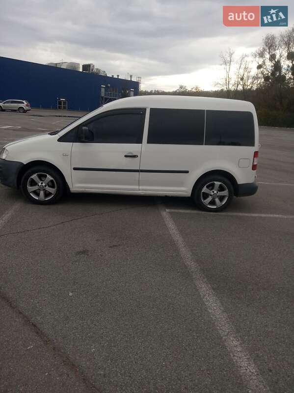 Мінівен Volkswagen Caddy 2007 в Чернівцях