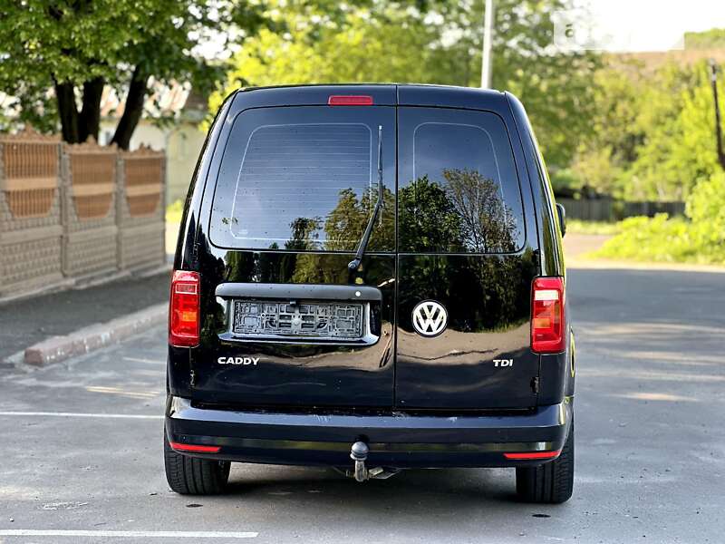 Грузовой фургон Volkswagen Caddy 2016 в Ровно
