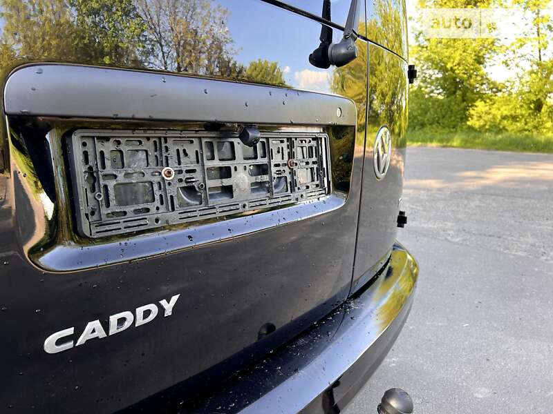 Грузовой фургон Volkswagen Caddy 2016 в Дубно