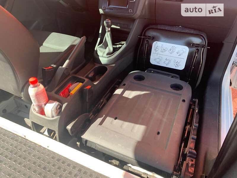 Грузовой фургон Volkswagen Caddy 2016 в Одессе