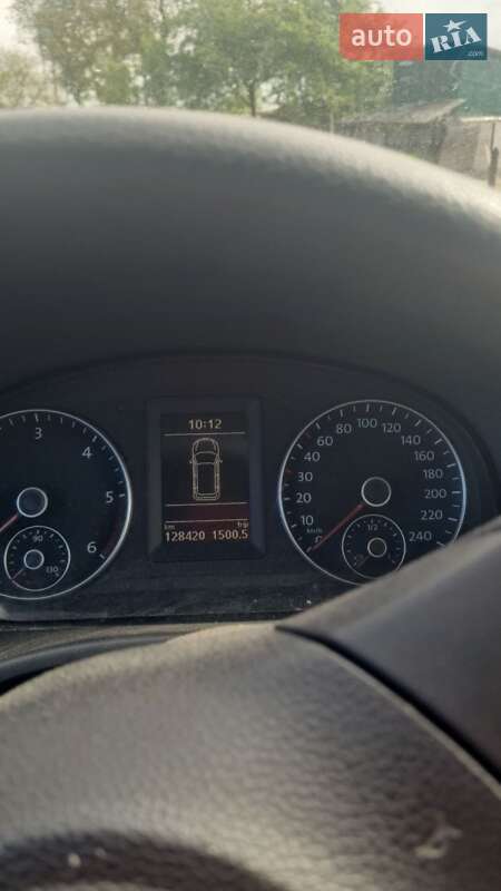 Мінівен Volkswagen Caddy 2015 в Києві