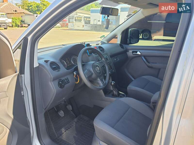 Минивэн Volkswagen Caddy 2011 в Черновцах фото 26 Минивэн Volkswagen Caddy 2011 в Черновцах