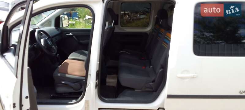 Мінівен Volkswagen Caddy 2013 в Рожнятові