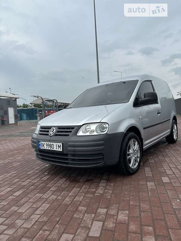 Грузовой фургон Volkswagen Caddy 2006 в Сарнах