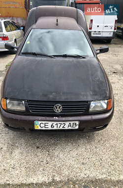 Пикап Volkswagen Caddy 2002 в Черновцах