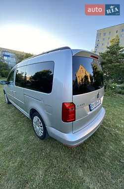 Минивэн Volkswagen Caddy 2015 в Каменец-Подольском