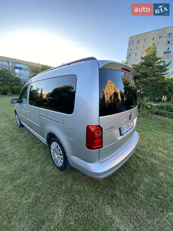Минивэн Volkswagen Caddy 2015 в Каменец-Подольском