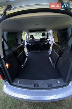 Минивэн Volkswagen Caddy 2015 в Каменец-Подольском