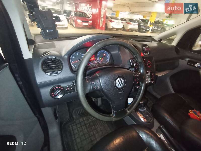 Минивэн Volkswagen Caddy 2009 в Виноградове