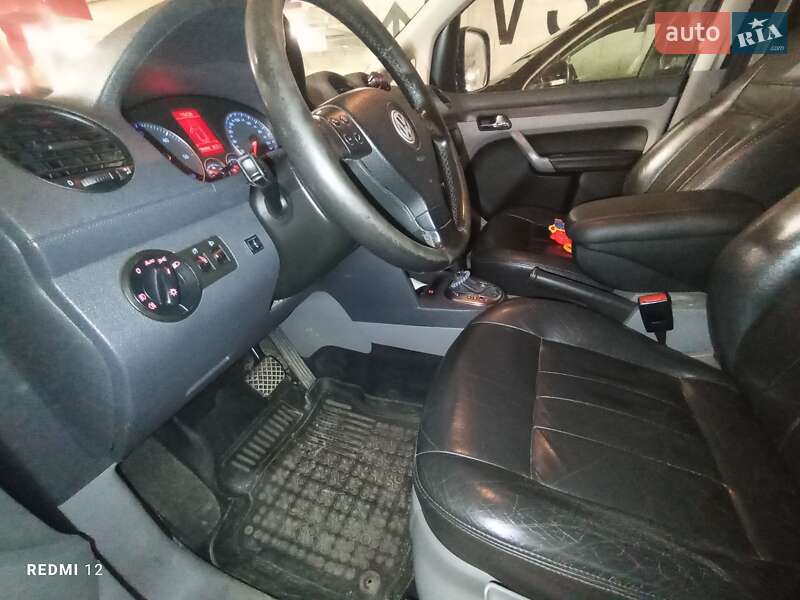Минивэн Volkswagen Caddy 2009 в Виноградове